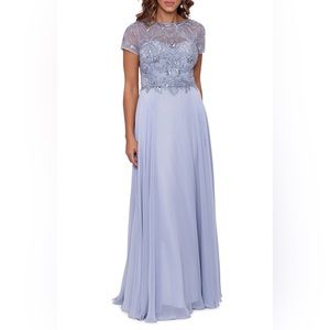 Xscape Women's Embellished Short Sleeve Chiffon Gown in Silver light gray